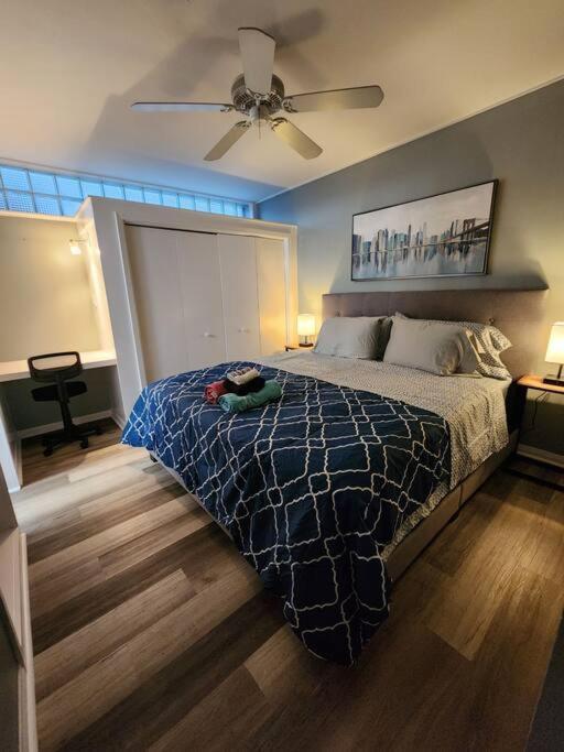 Blue Shark *W7* @ Montrose 1Br Private King Loft Apartment Houston Exterior photo