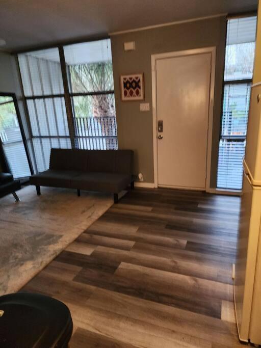 Blue Shark *W7* @ Montrose 1Br Private King Loft Apartment Houston Exterior photo