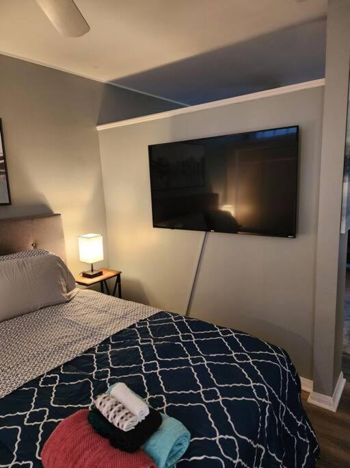 Blue Shark *W7* @ Montrose 1Br Private King Loft Apartment Houston Exterior photo